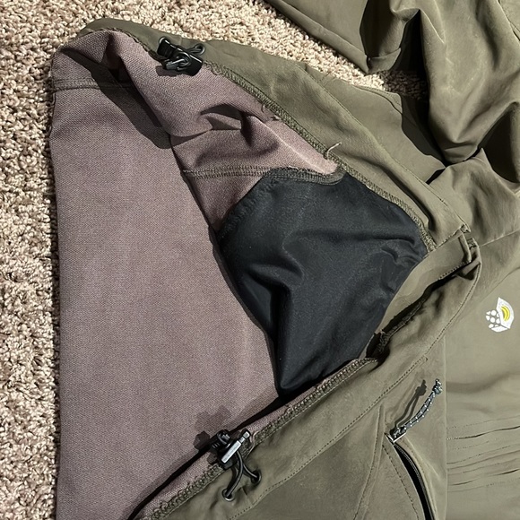 Mountain Hardwear Soft Shell jacket (in Moss green) - Picture 7 of 7